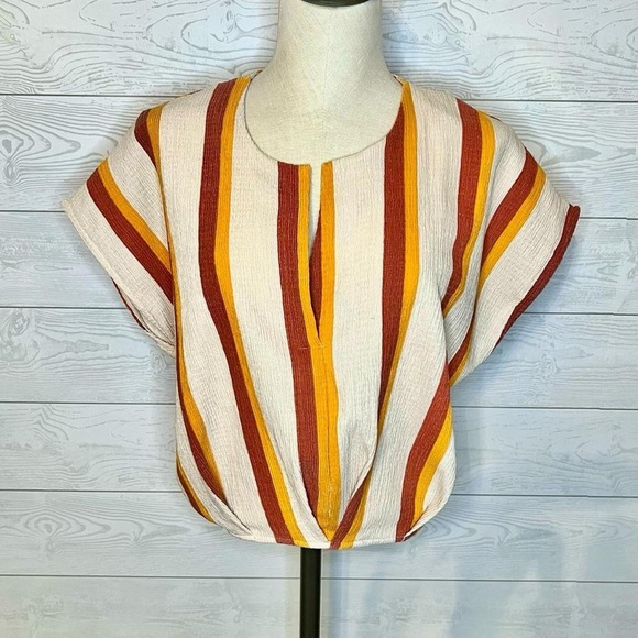 Zara Tops - Zara Trafaluc Textured Top